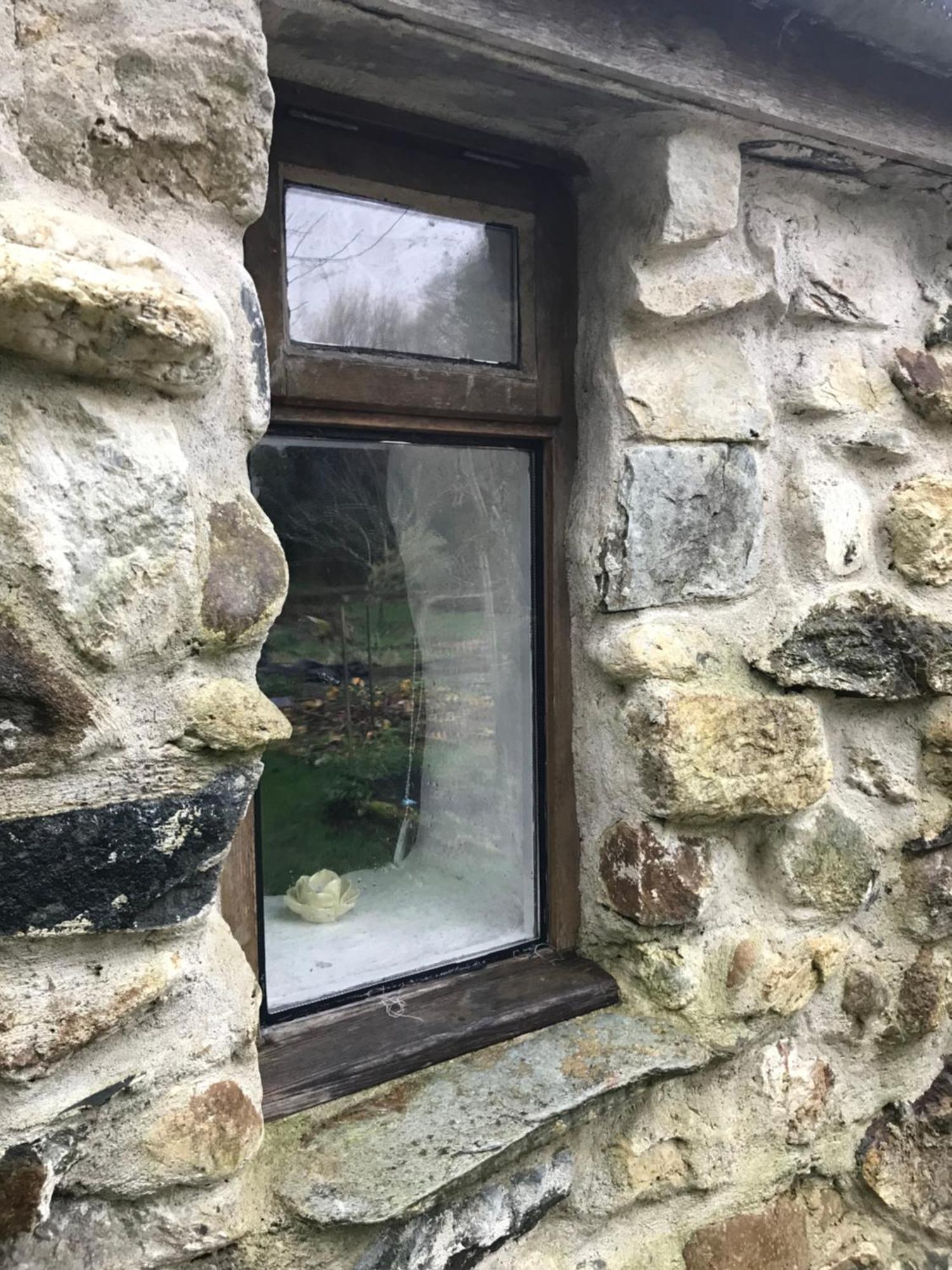 Tiny Cosy Snug Apartment Manorowen Exterior photo
